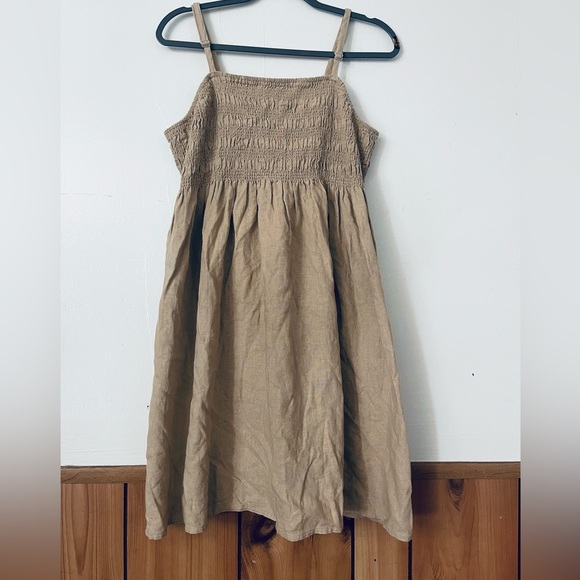 Universal Thread Tan Midi Dress - Picture 2 of 7